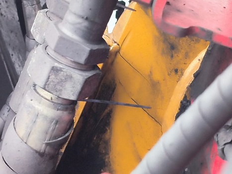 Кольцевая трещина с внутренней стороны